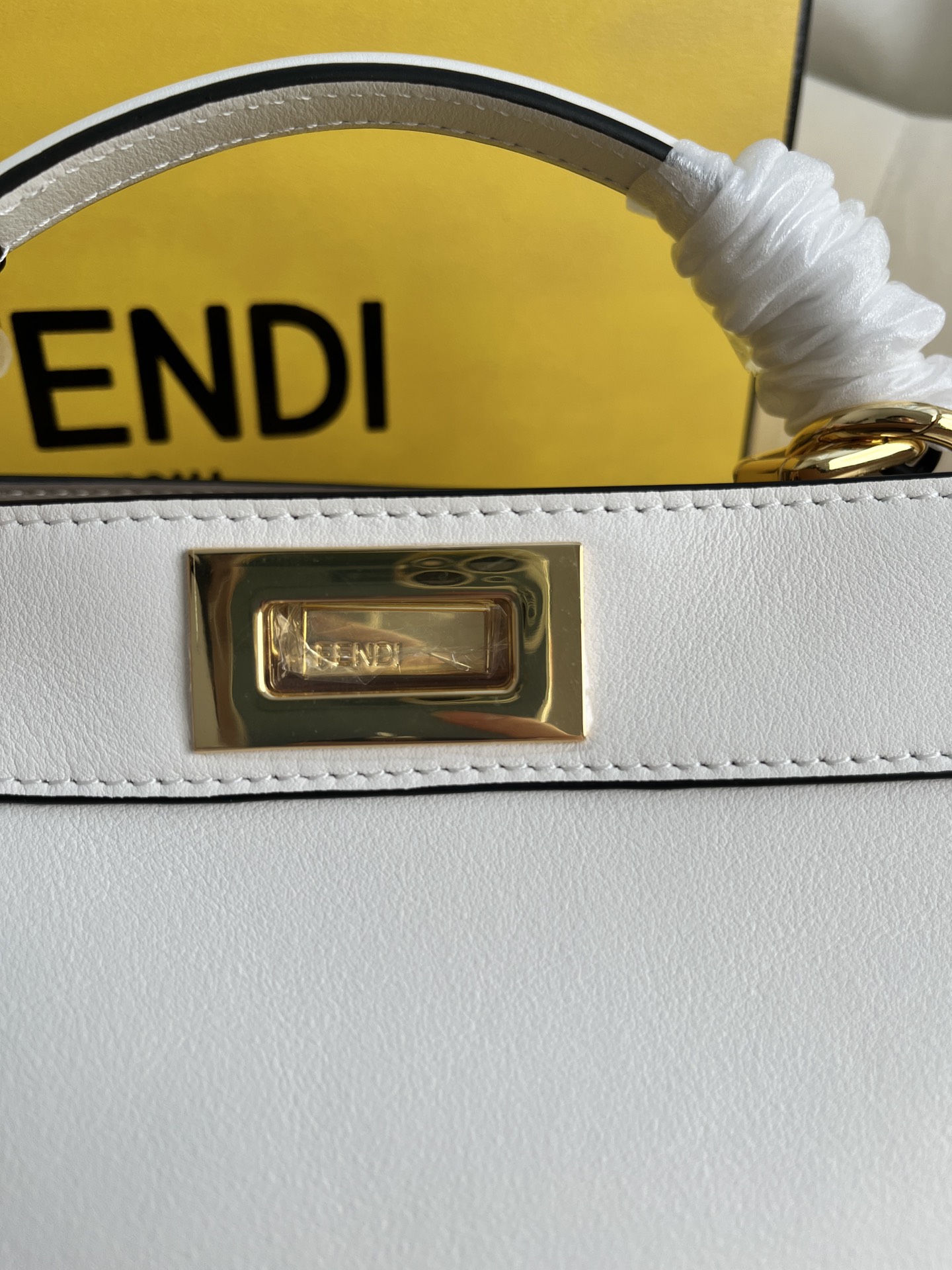 handbags FENDI 0229 size:27*21*11cm - vstockx