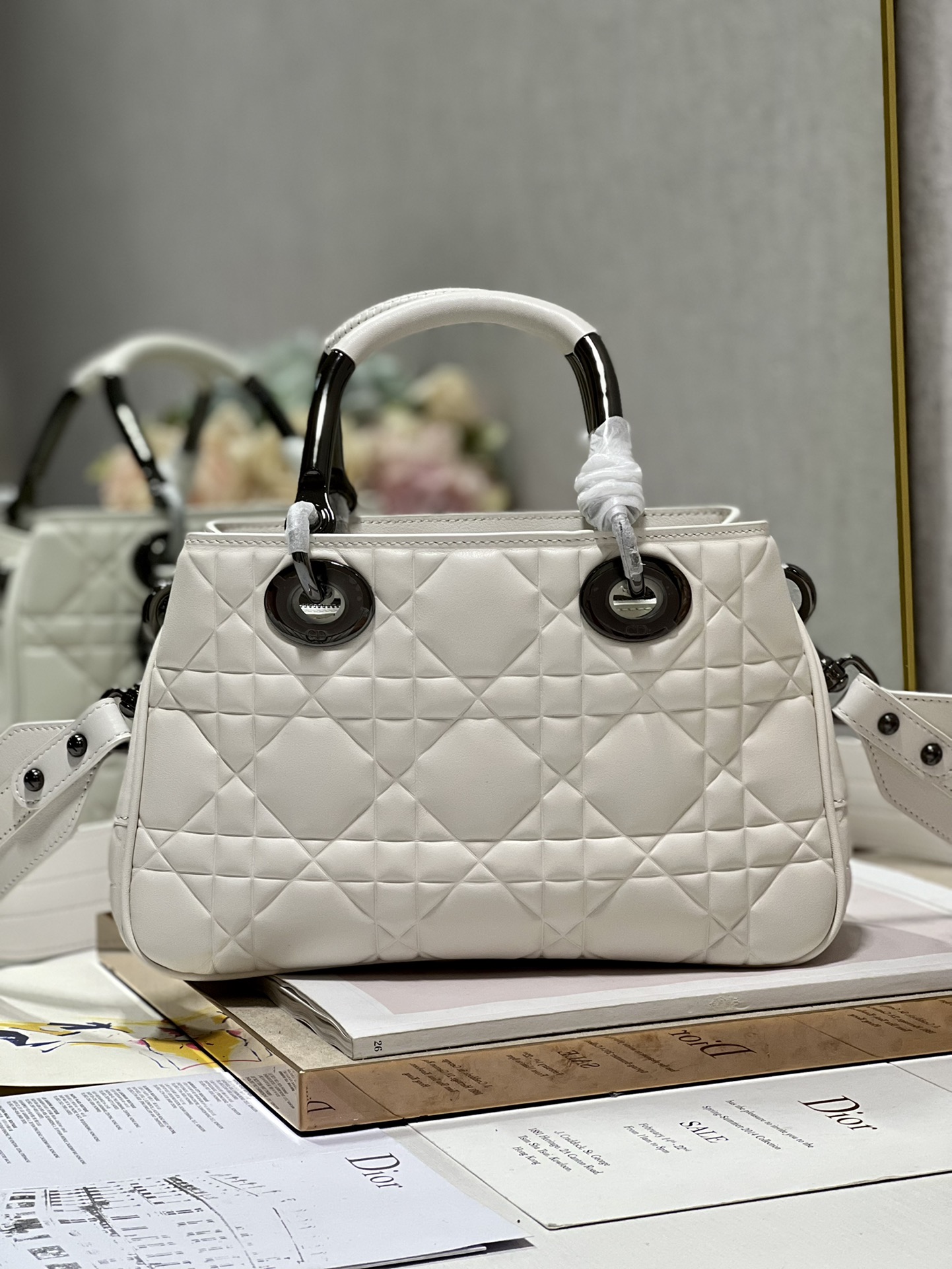 Handbag Dior 1202 size 28  28  9.5 cm - vstockx