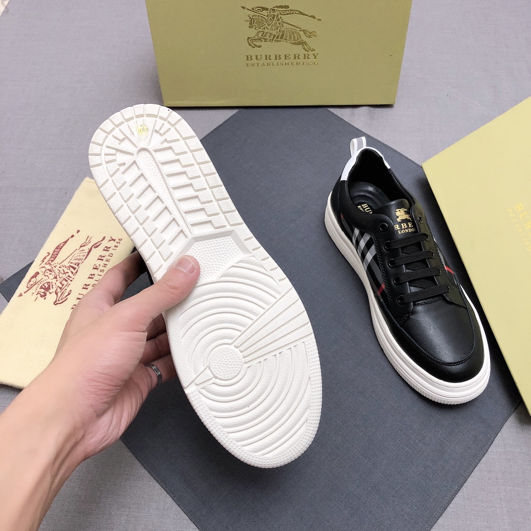 Burberry Perforated Check Sneaker 42 - vstockx