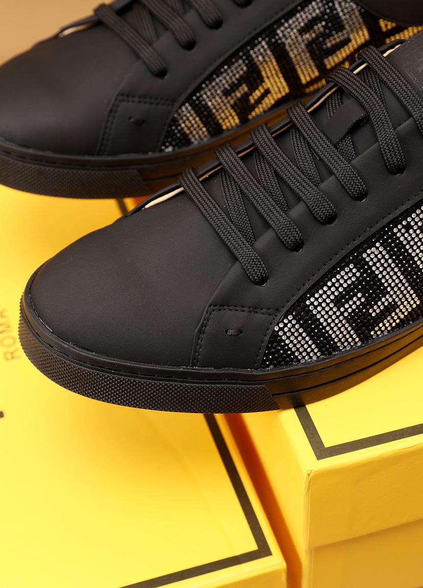 Fendi Low Top Sneakers 13 - vstockx