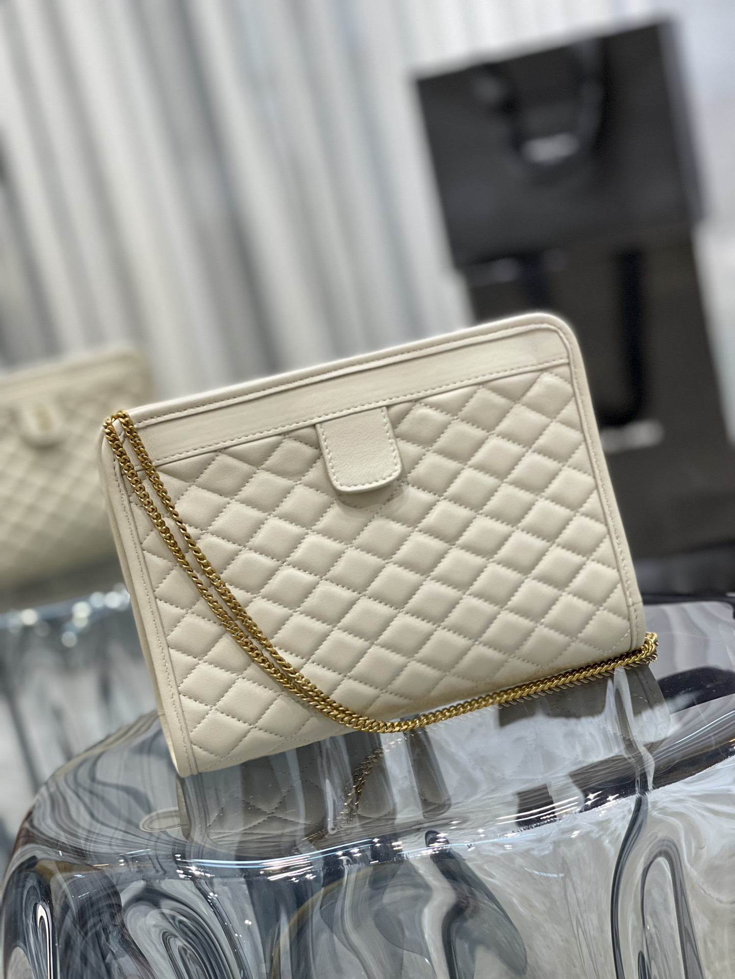Handbags SAINT LAURENT 657361 size 23X16X5 CM - vstockx