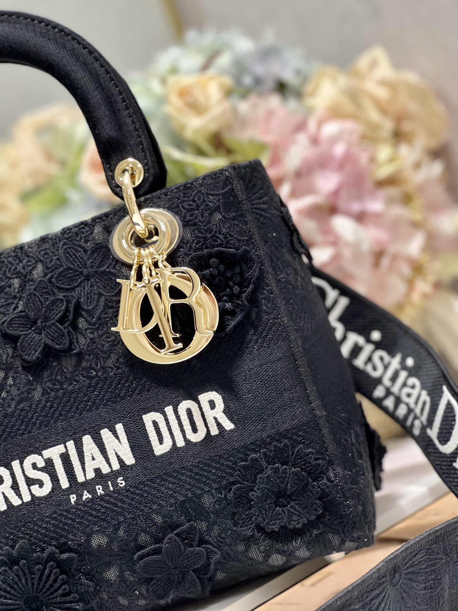 Handbags Dior 9207 size  24*20*11 cm - vstockx