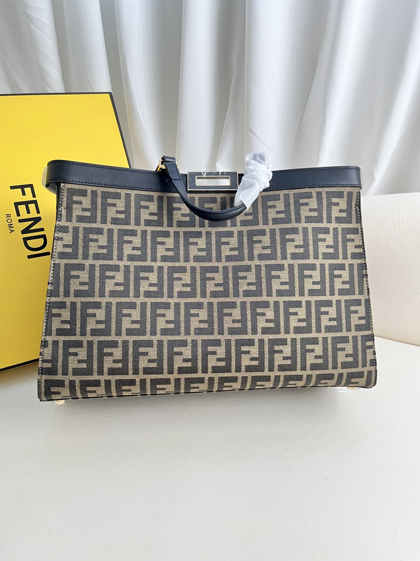 handbags FENDI 038 size:12*18*10cm - vstockx
