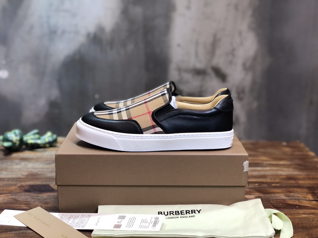 Burberry House Check Sneaker 3 - vstockx