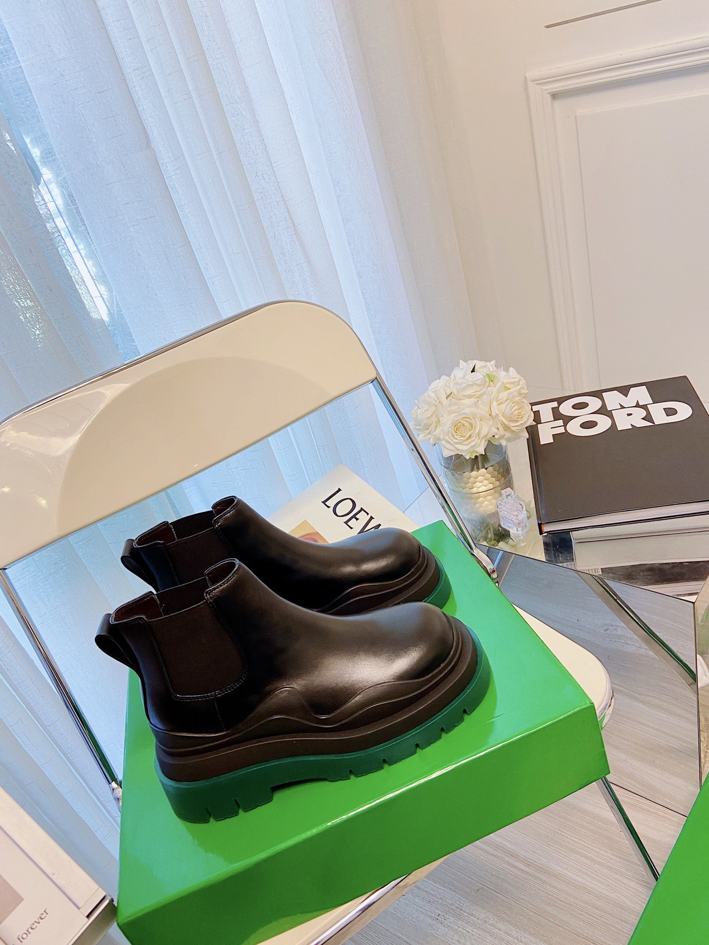 Bottega Veneta Boots 32 - vstockx