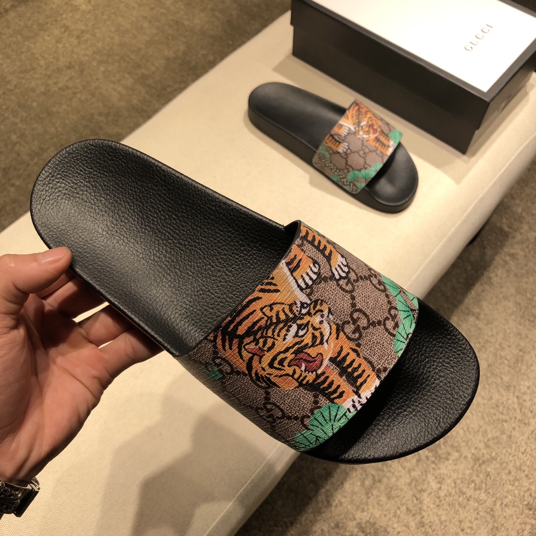 Gucci Slippers 37 - vstockx