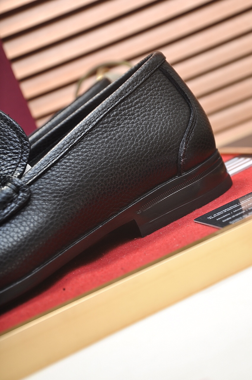 Salvatore Ferragamo Boots 6 - vstockx