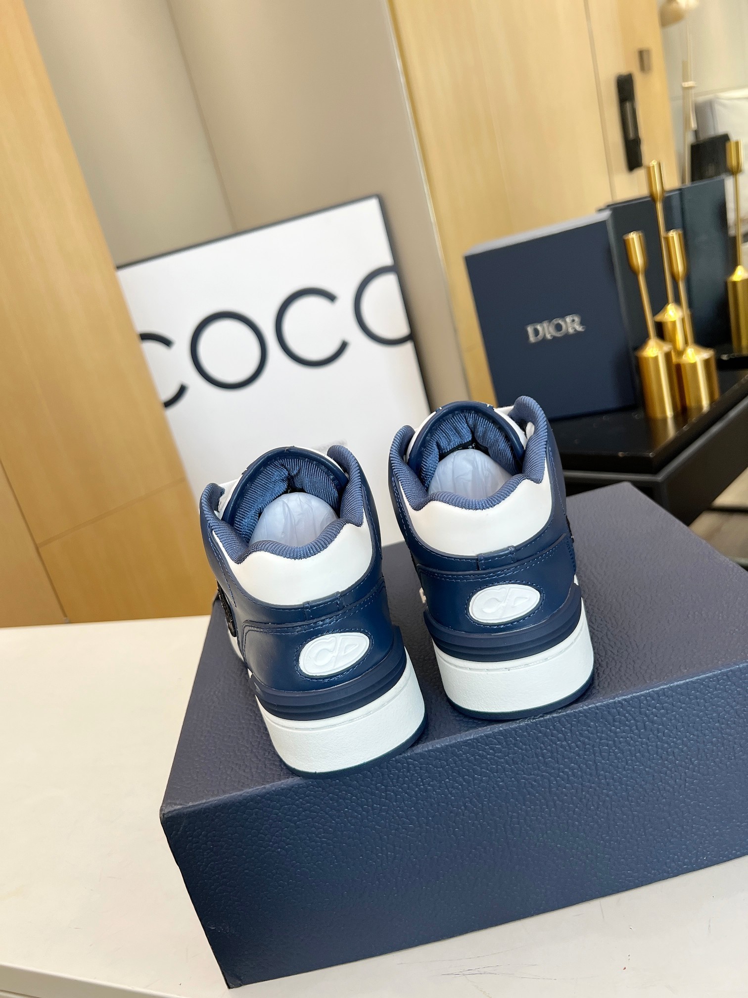 dior B57 MID-TOP SNEAKER Navy Blue and White Smooth Calfskin with Beige and Black Dior Oblique Jacquard - vstockx