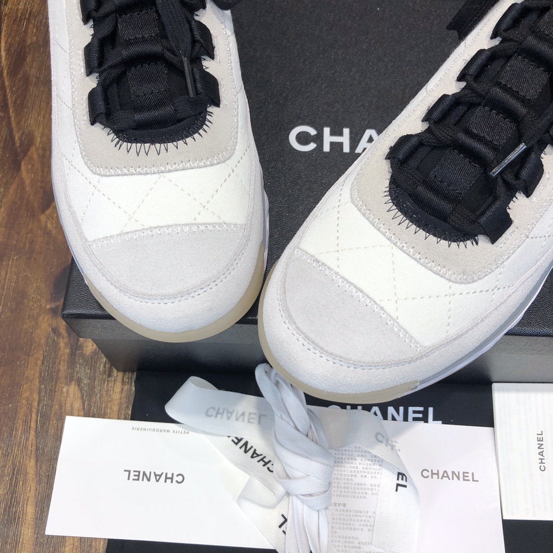 Chanel Fabric & Suede Calfskin Low Top Sneaker 12 - vstockx