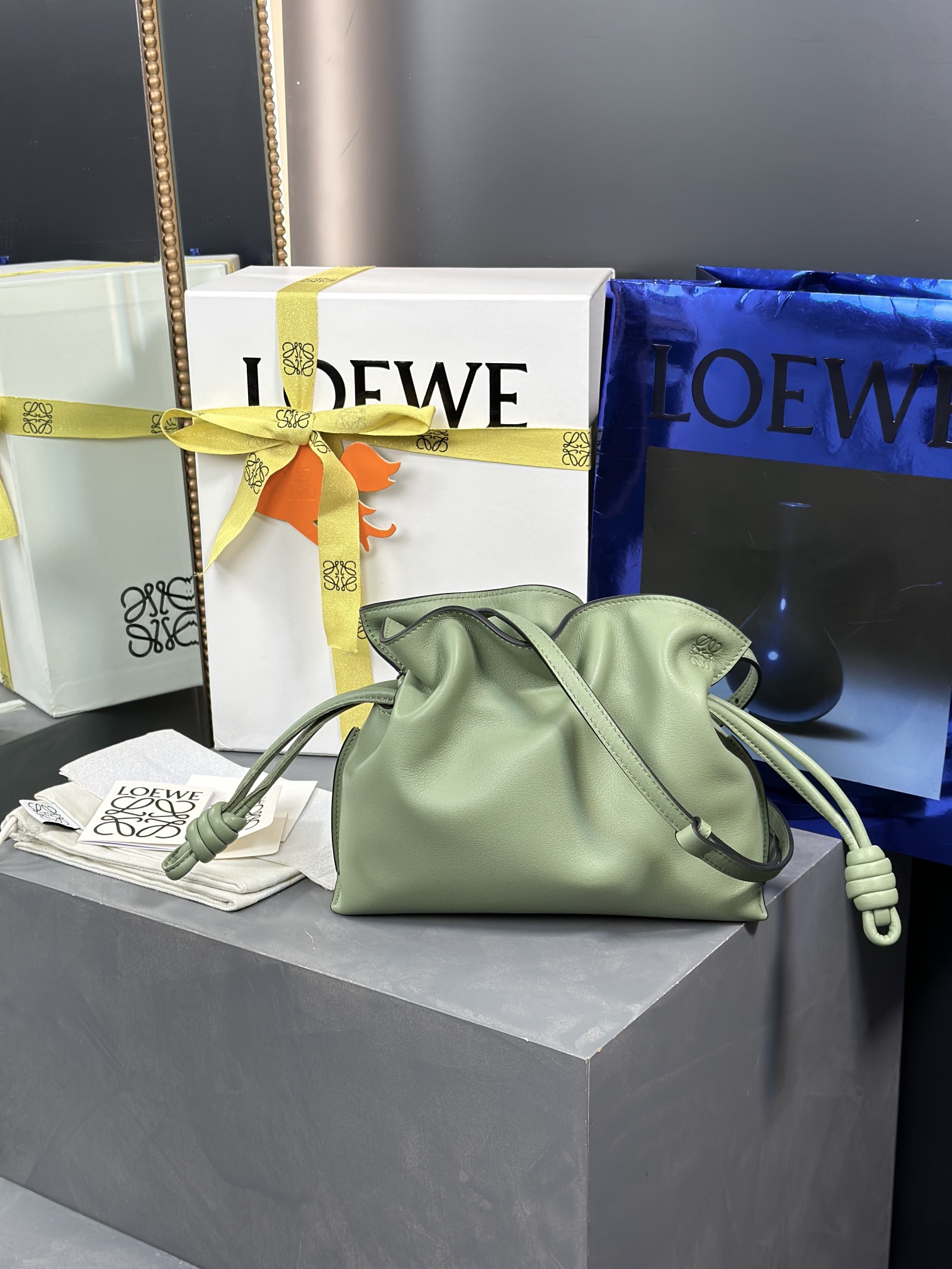 Handbags LOEWE mini flamenco clutch size:22.5-18-9 cm - vstockx