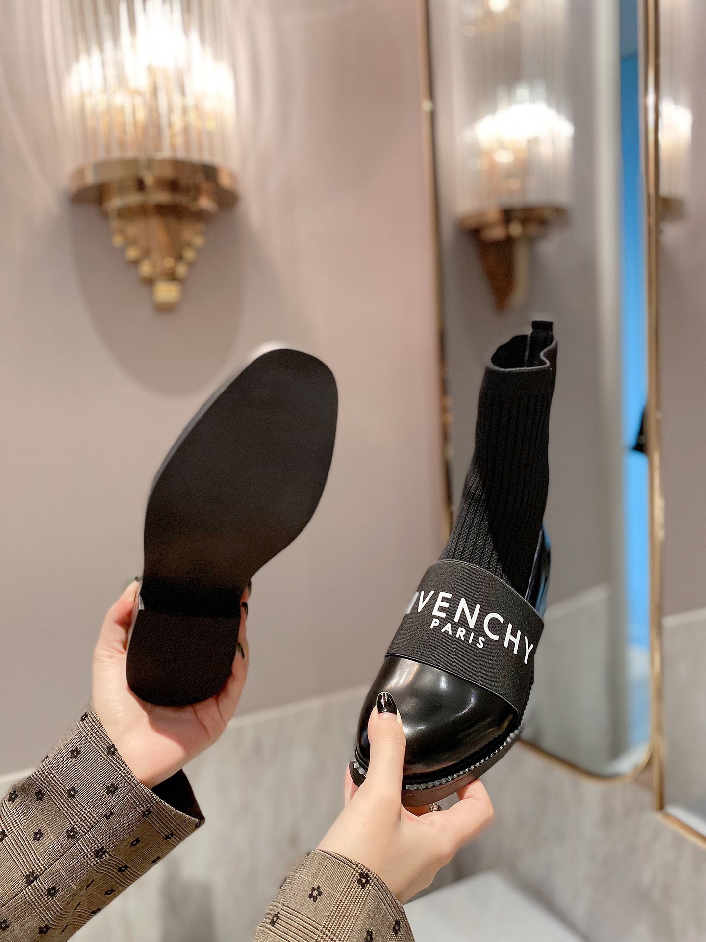 Givenchy Boots 4 - vstockx