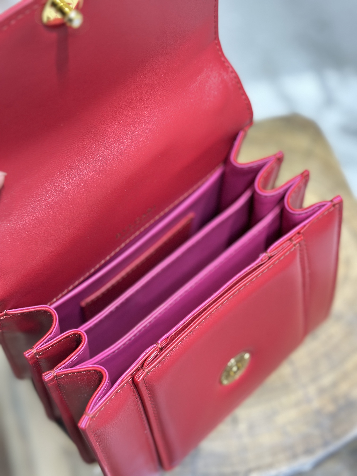 Handbags Bvlgari 290762 size:18*15*9.5 cm - vstockx