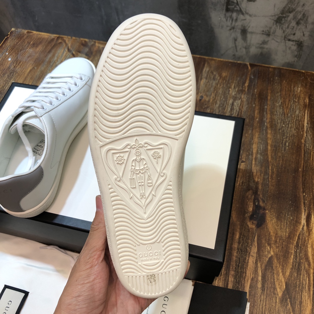 Gucci Ace Perforated Interlocking G (W) - vstockx