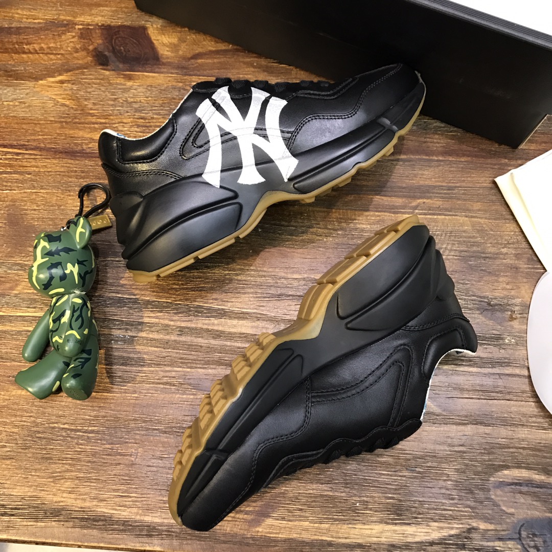 Gucci Rhyton sneaker 41 - vstockx