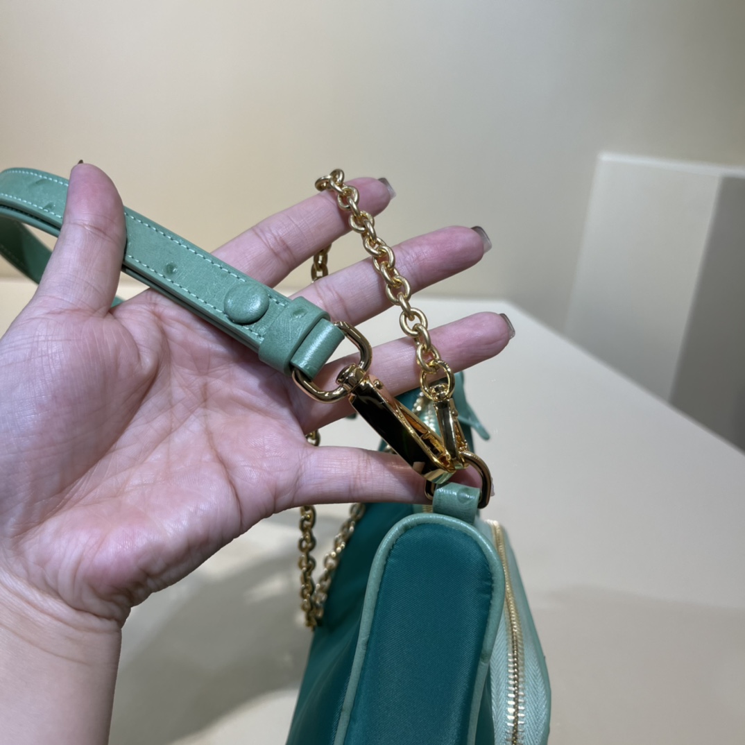 Handbags Prada 1BC198 size:22×19.5×6 cm - vstockx