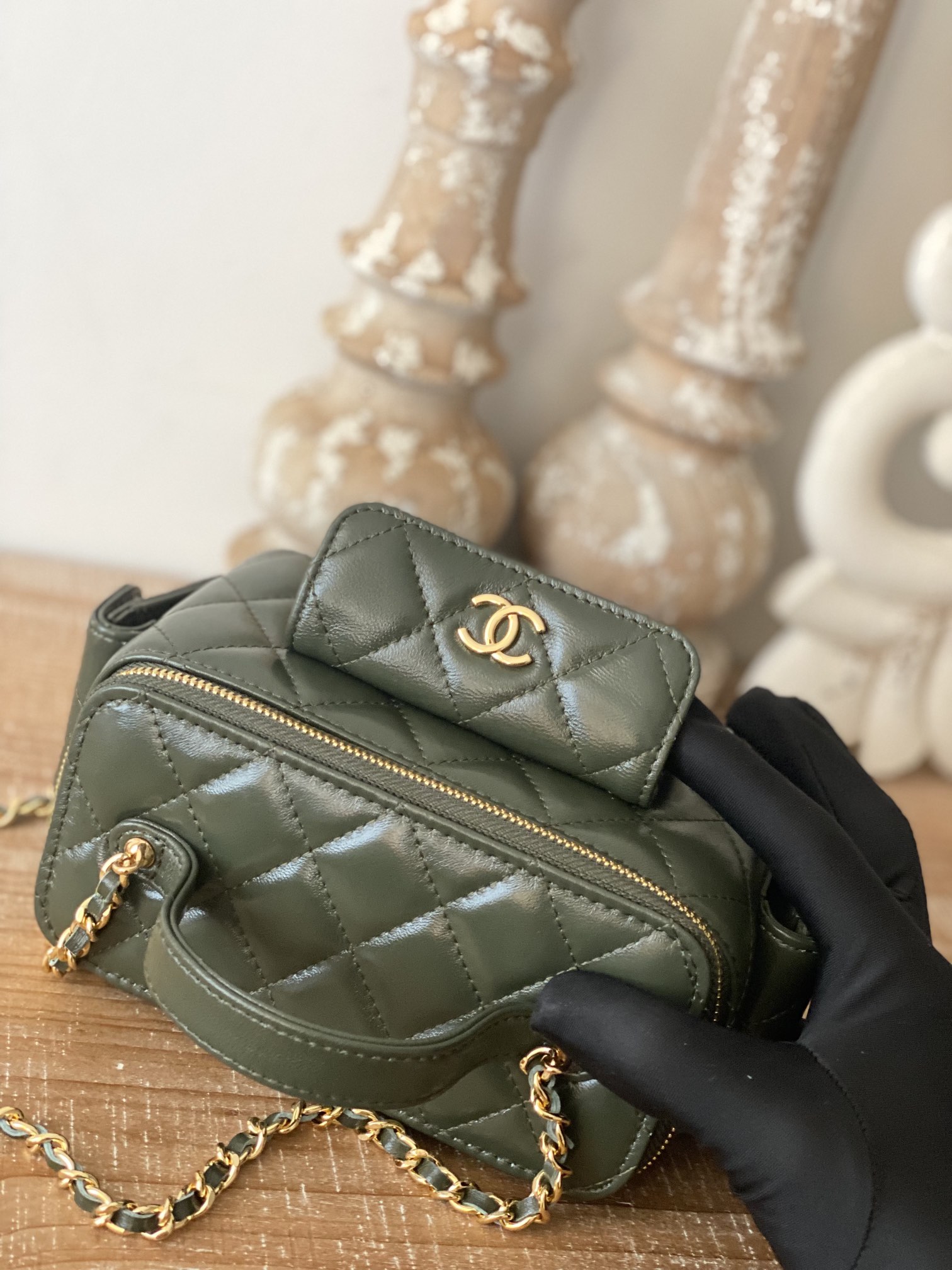 Handbag Chanel 68112 size 10*17*8.5 cm - vstockx