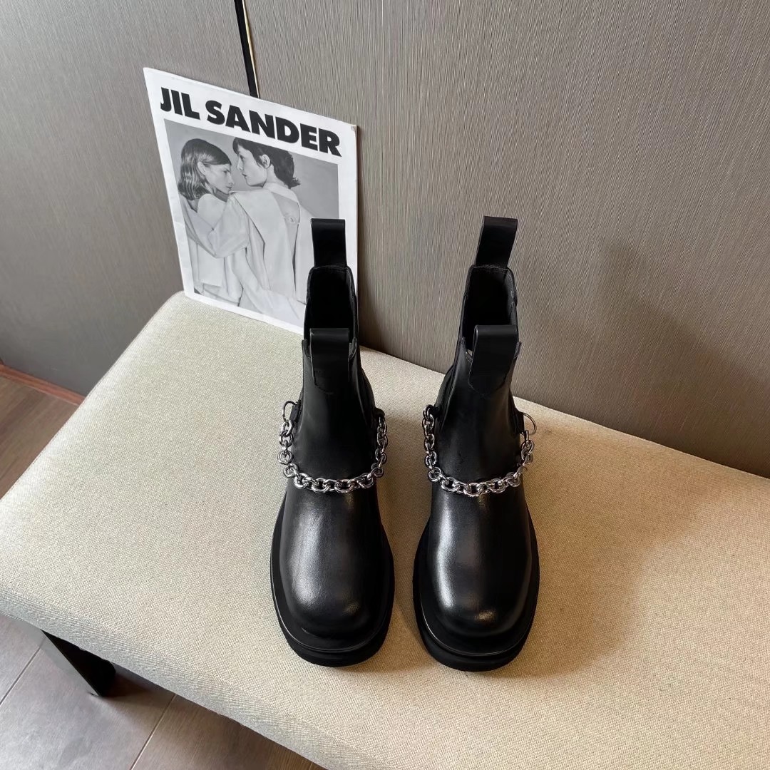 Bottega Veneta Boots 3 - vstockx