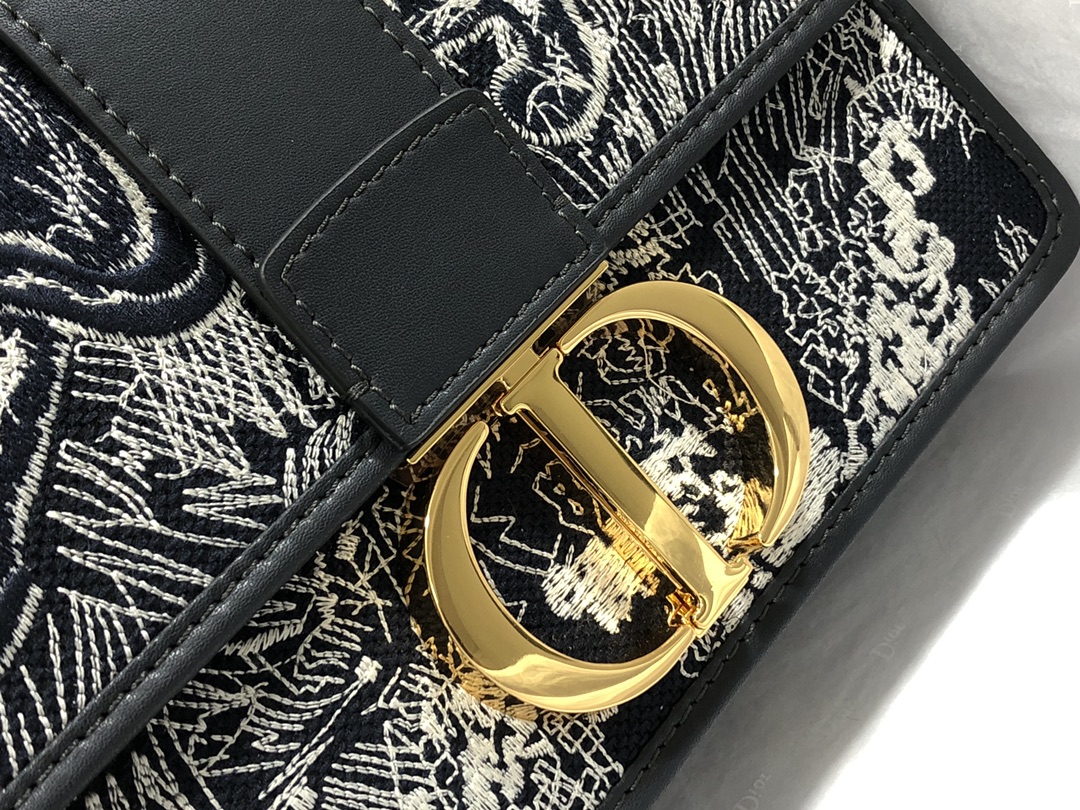 Handbag Dior M9203 size 24 x 17 x 8 cm - vstockx