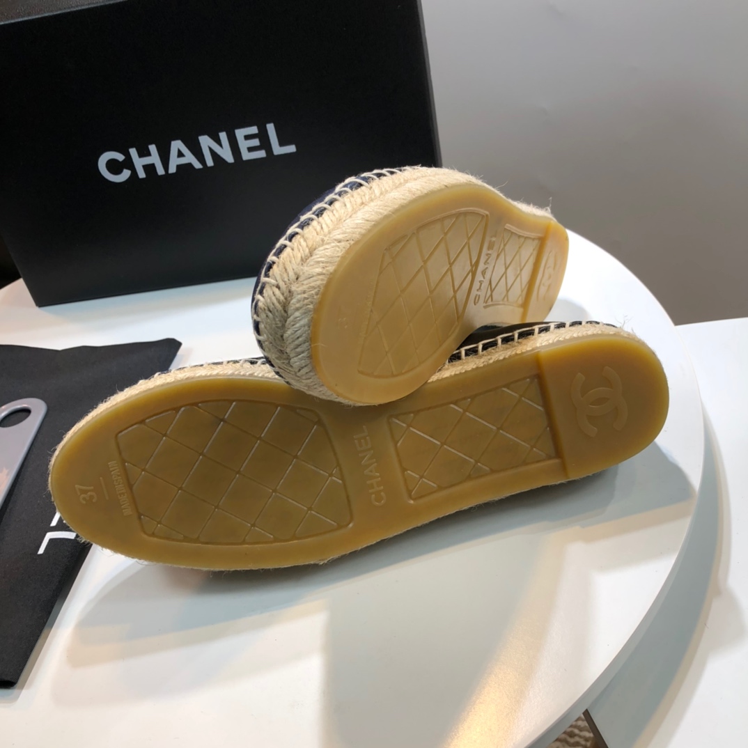Chanel Loafers 61 - vstockx