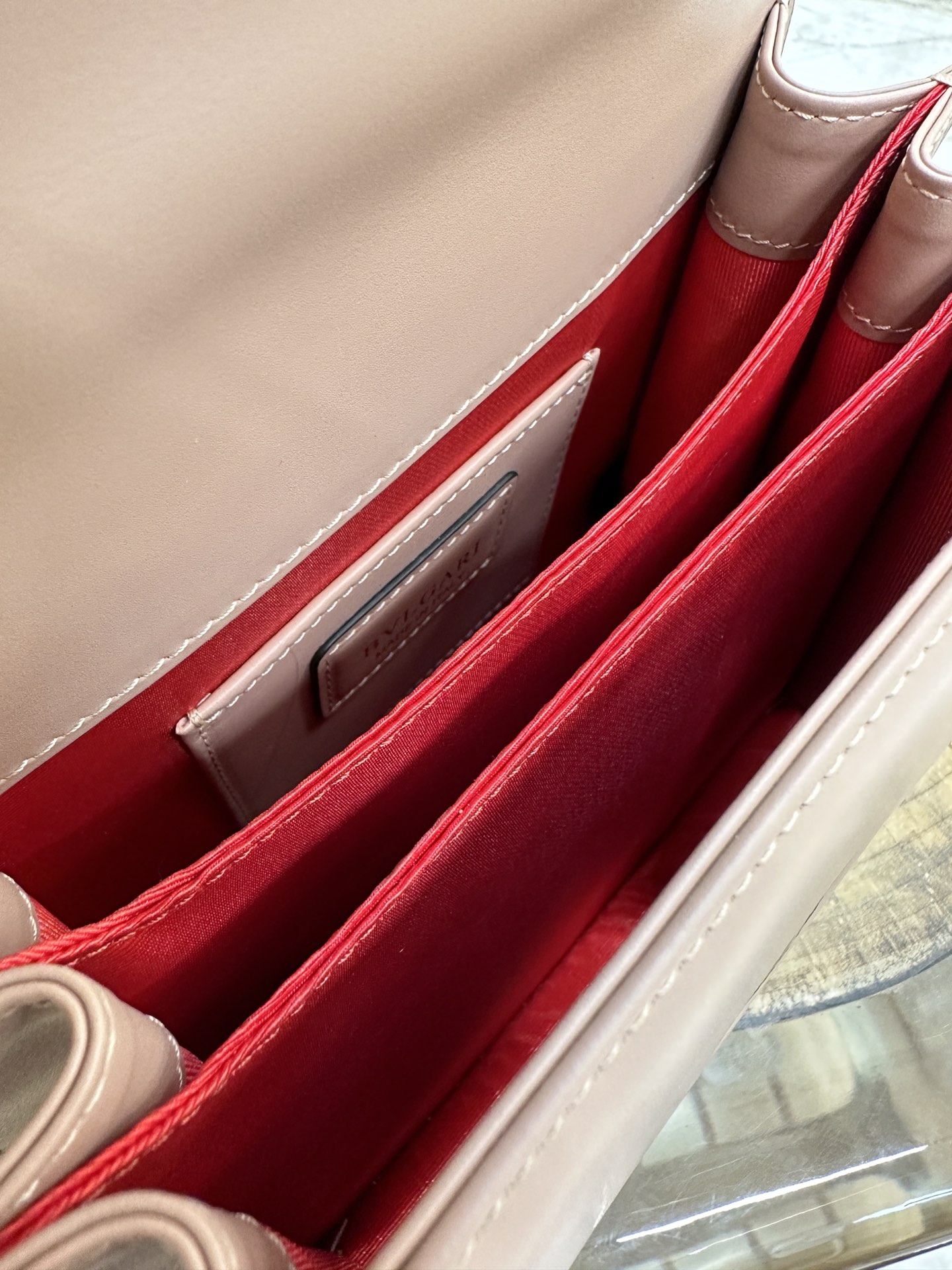 Handbags Bvlgari 38329 size:18*16*9 cm - vstockx