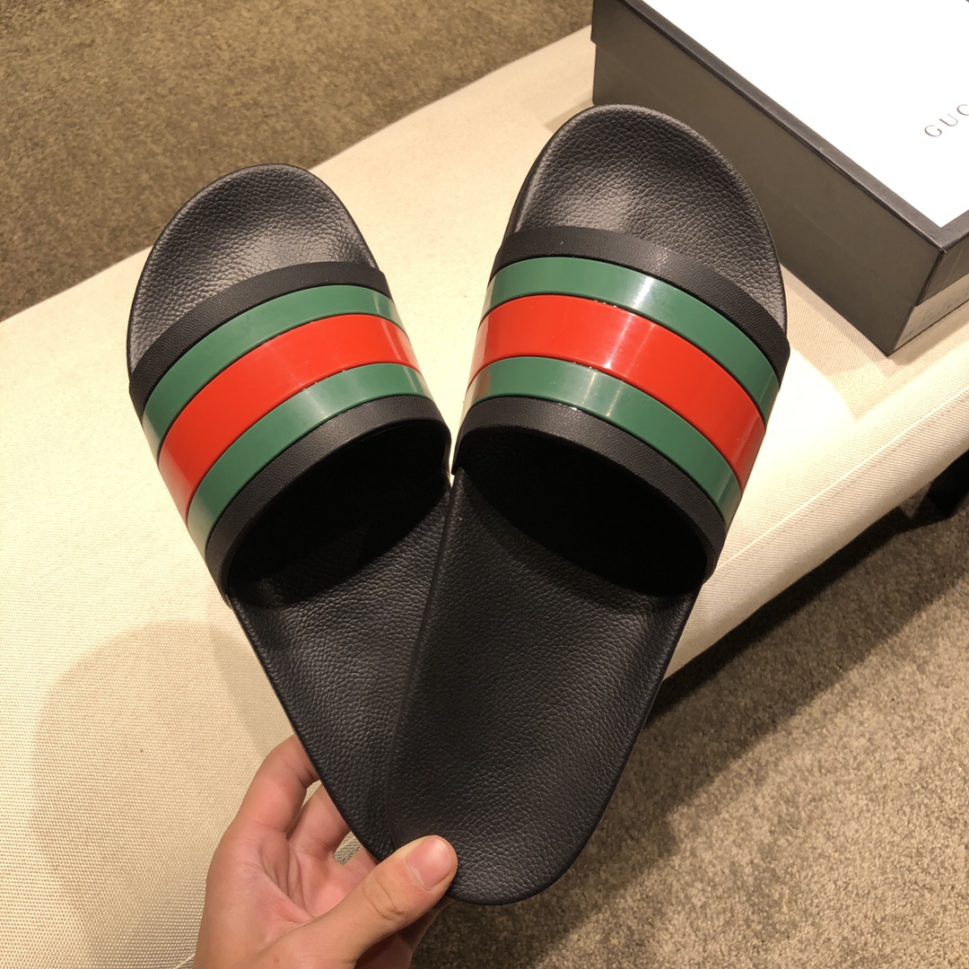 Gucci Slippers 34 - vstockx