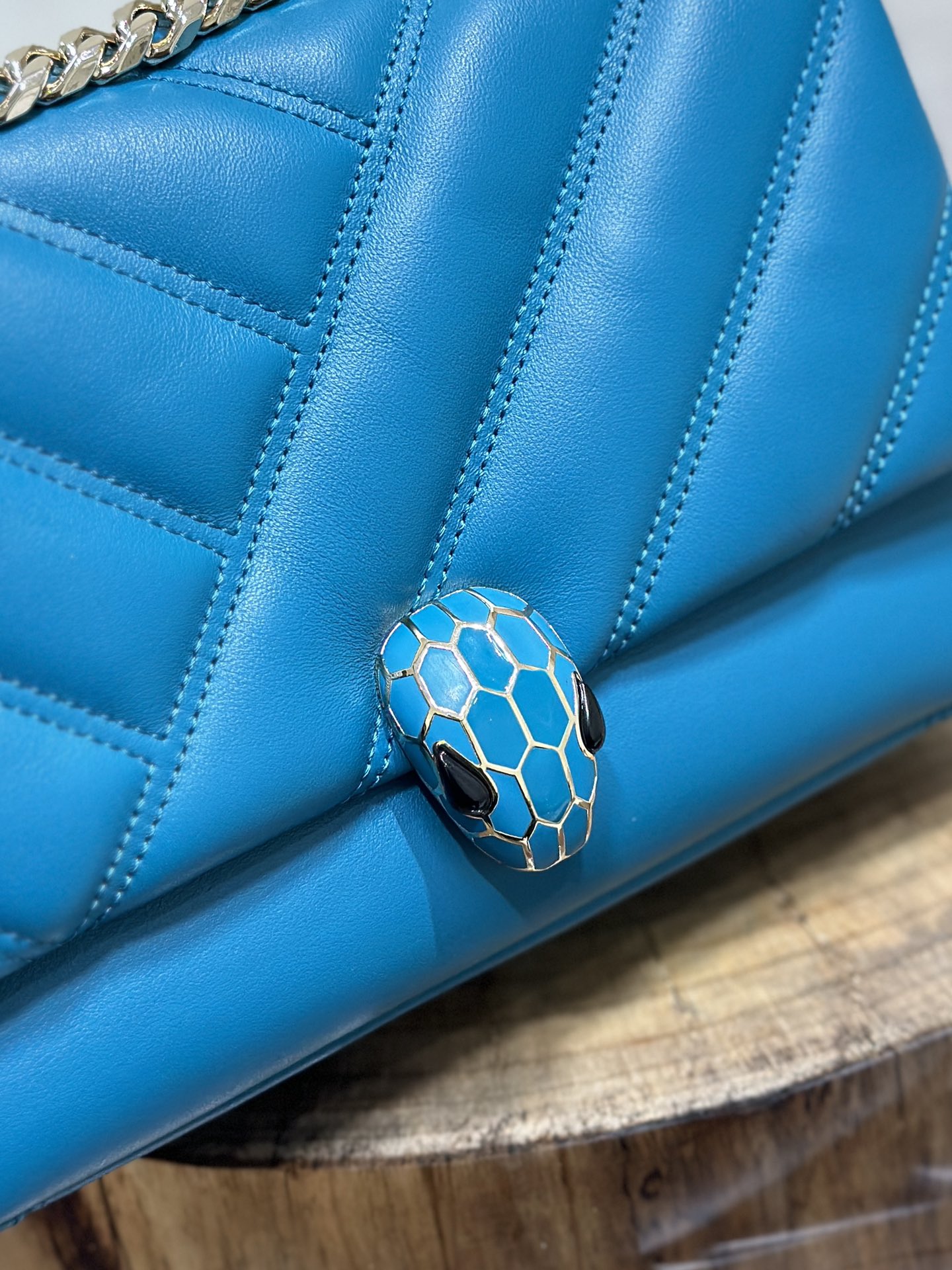 Handbags Bvlgari 287993 size:22.5*15*10 cm - vstockx