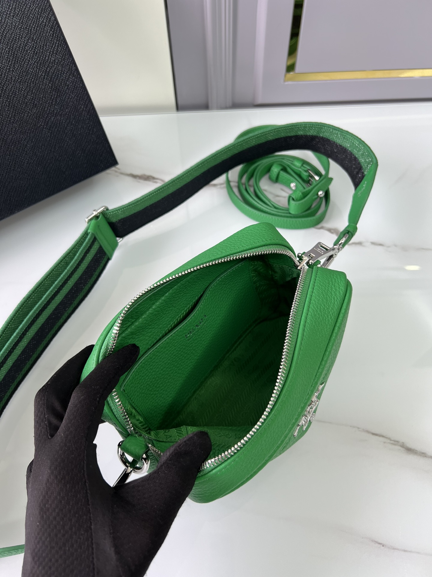 handbags prada 1BH192 19*12*6 - vstockx