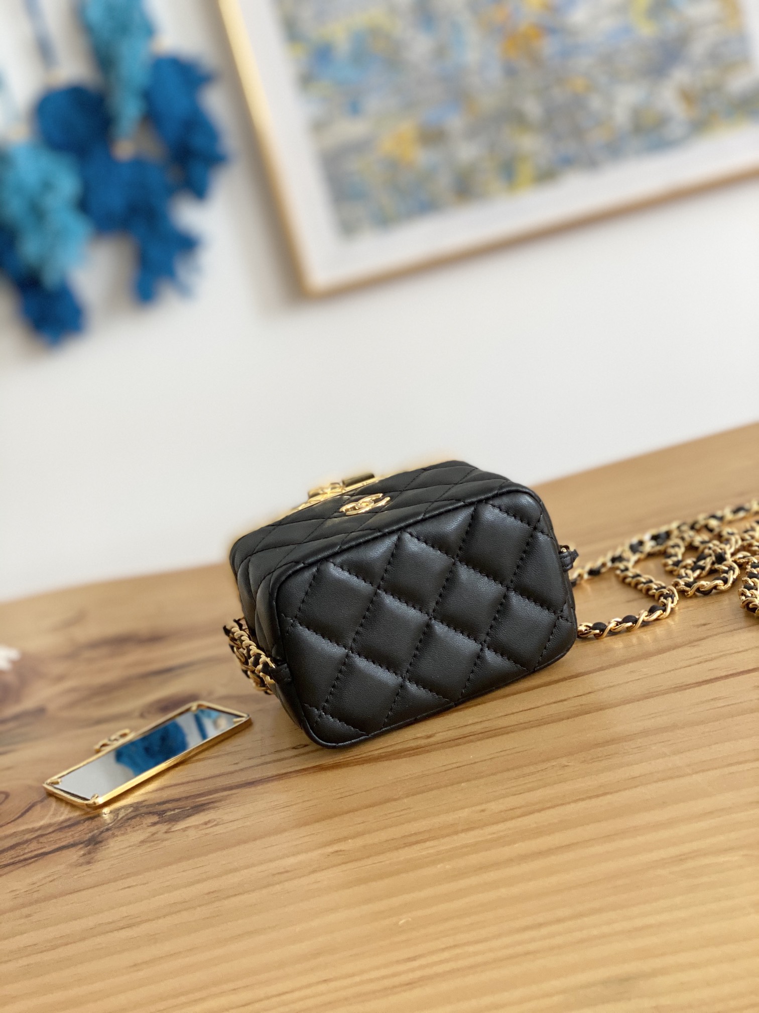 Handbag Chanel AP2717 size 9.5  11  8 cm - vstockx