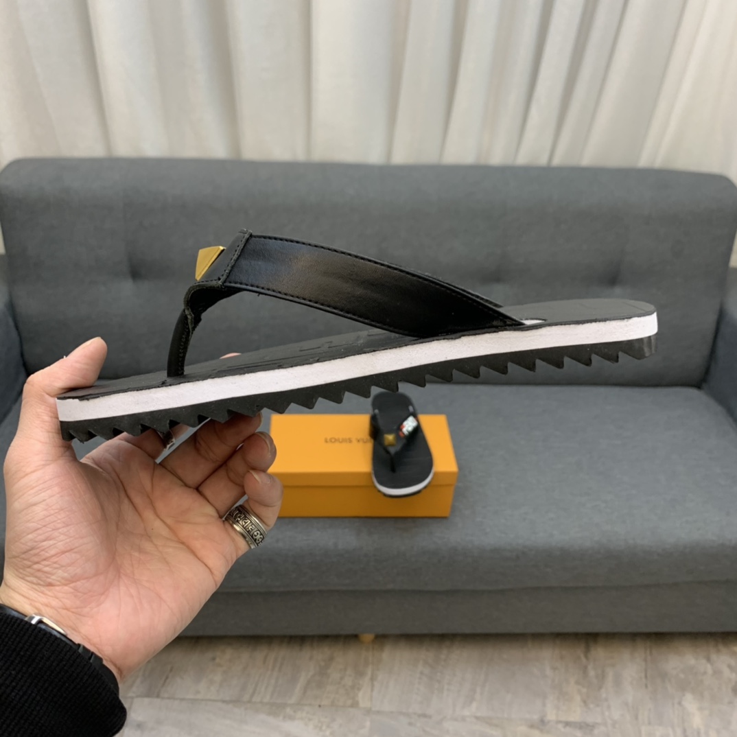 Fendi Slides 27 - vstockx