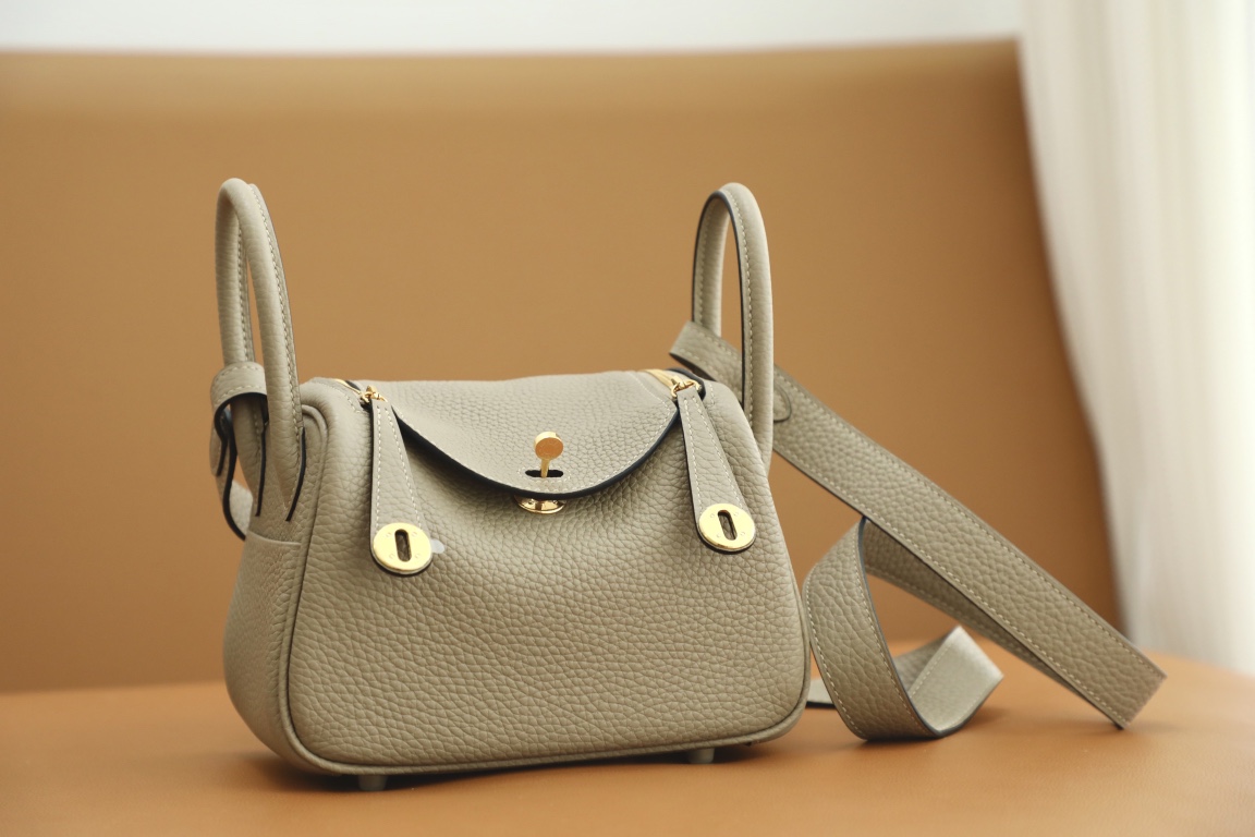 Handbags Hermes Lindy mini tc - vstockx