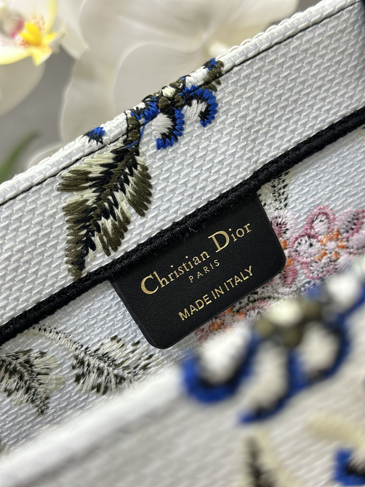 Handbag Dior M1286 size 42 x 35 x 18.5 cm - vstockx