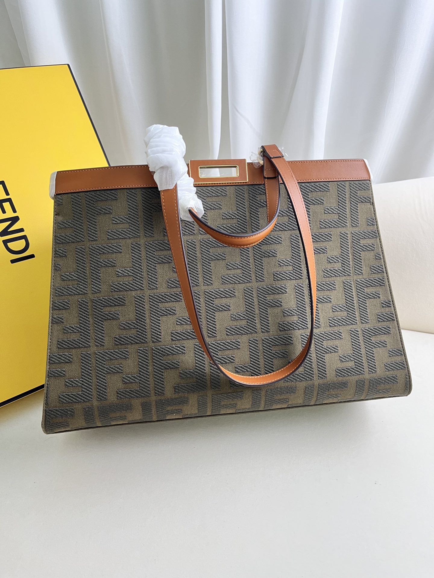 handbags FENDI 1819 size:40*12*29cm - vstockx