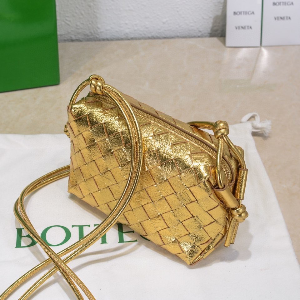 handbags Bottega Veneta 9896 size:17*10*6 - vstockx