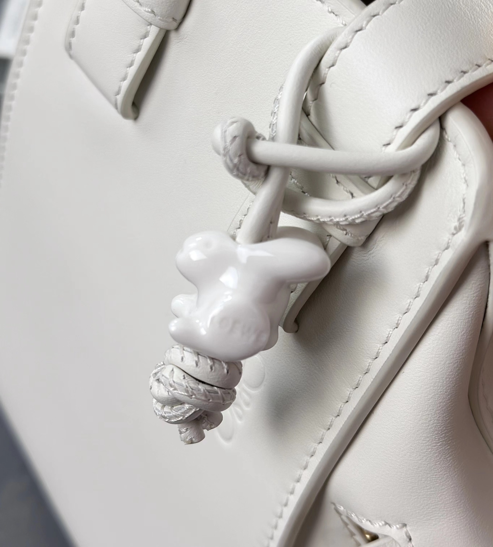 Handbags LOEWE  size:20.8-19.5-14.5 cm - vstockx