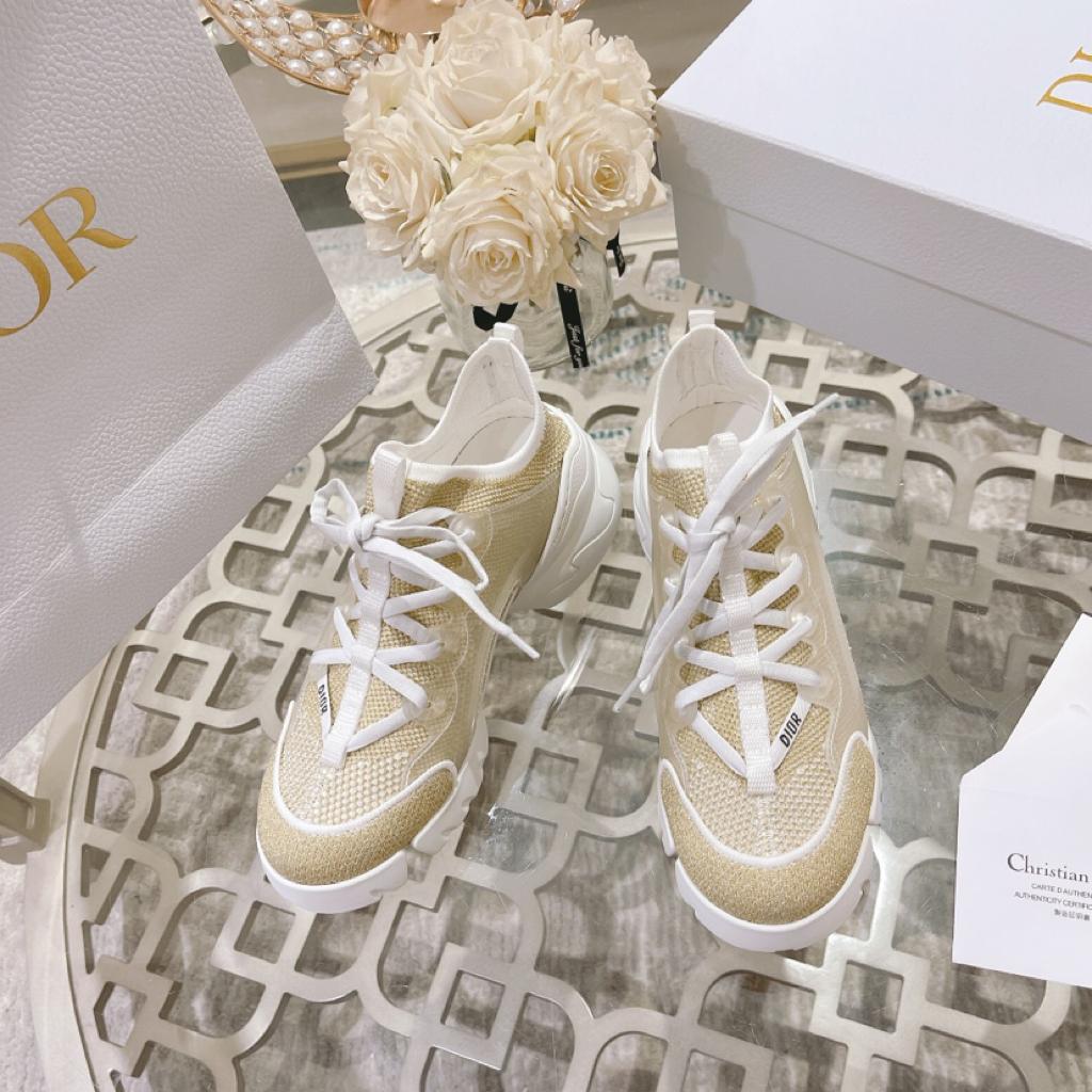 Dior D-Connect Gold-Tone White (W) - vstockx