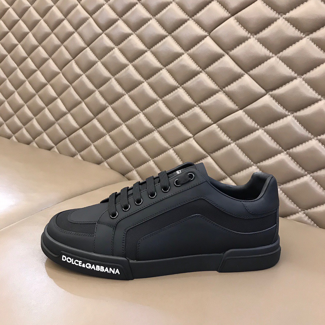 Dolce & Gabbana Low Tops Sneakers 15 - vstockx