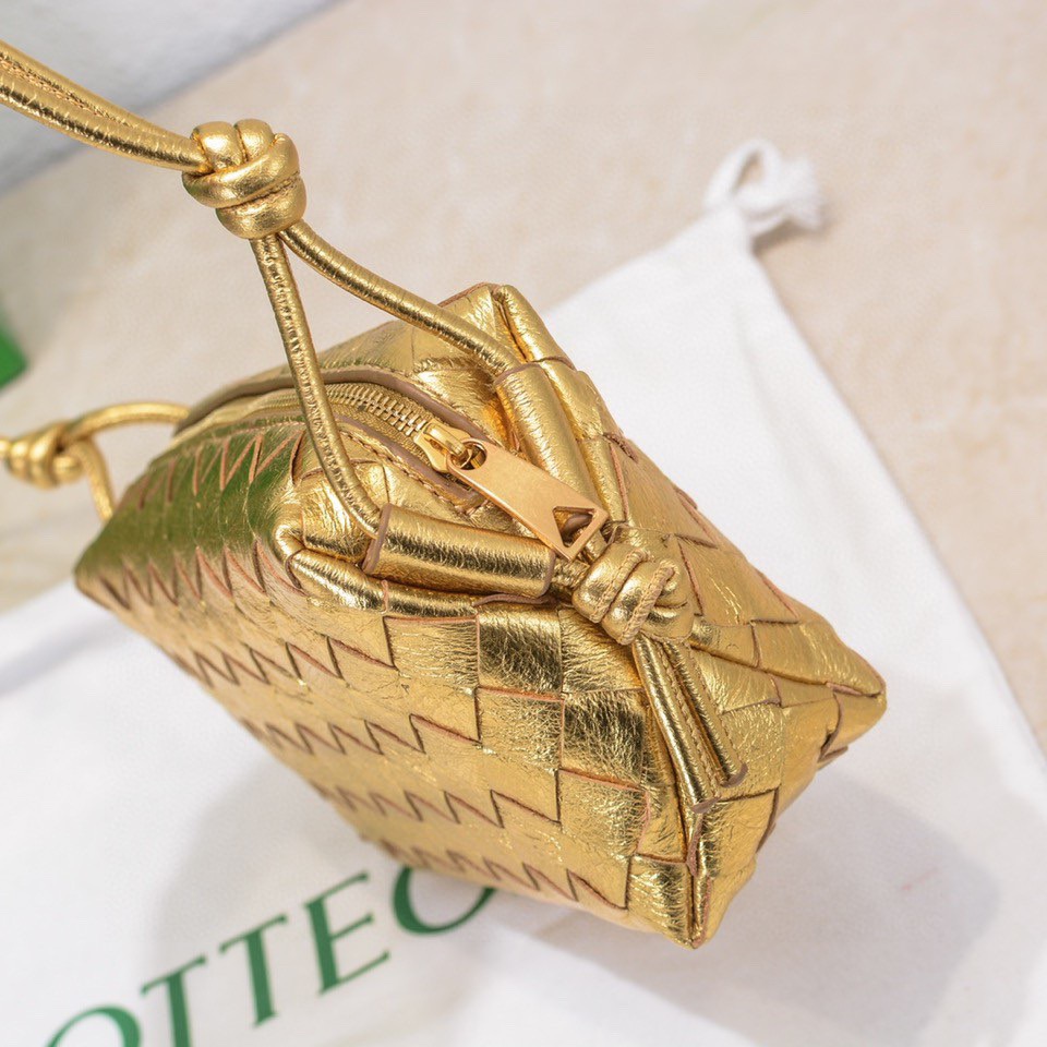 handbags Bottega Veneta 9896 size:17*10*6 - vstockx