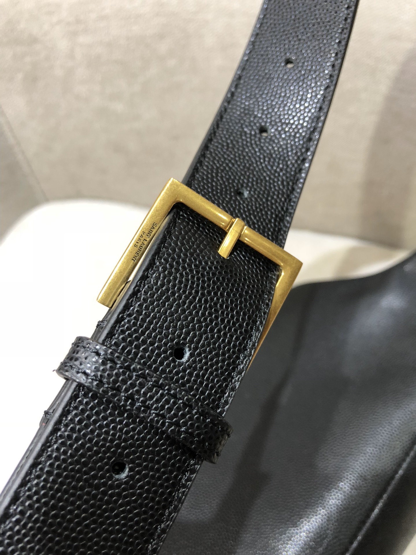 Handbags SAINT LAURENT 569737 size 25  14  3.5 cm - vstockx