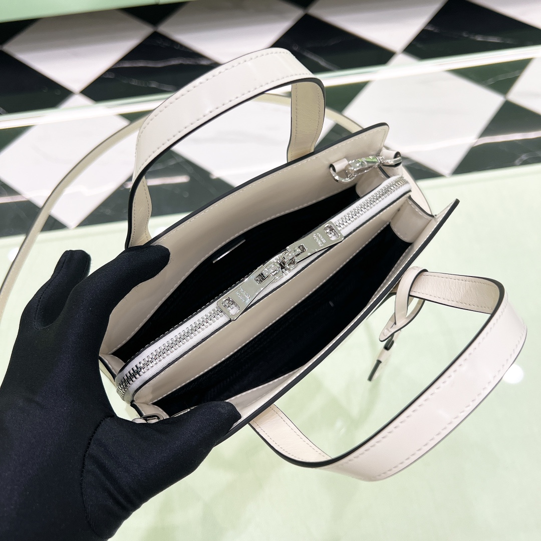 handbags prada 1BA357 22*15*6.5 - vstockx