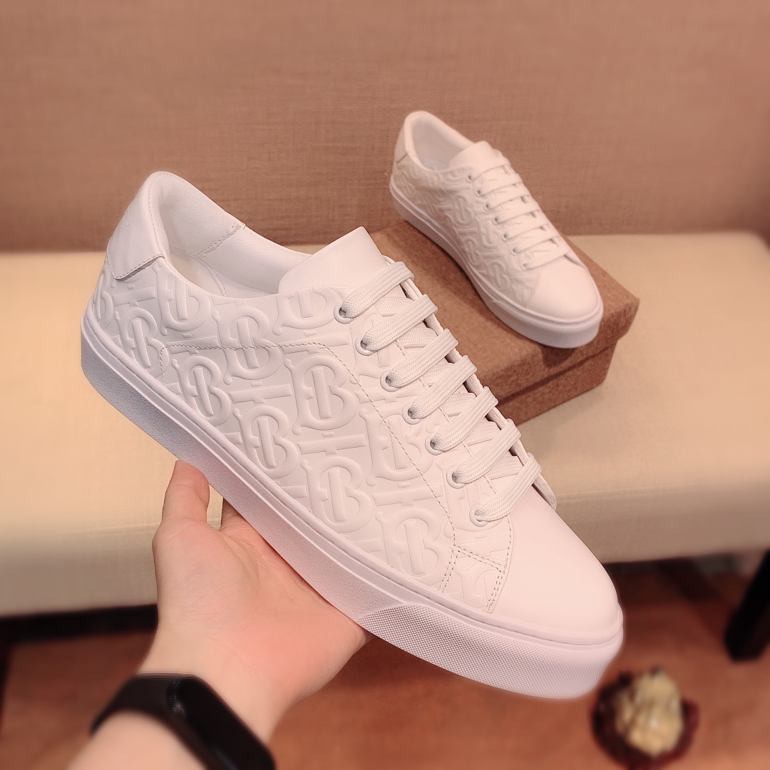 Burberry Perforated Check Sneaker 27 - vstockx