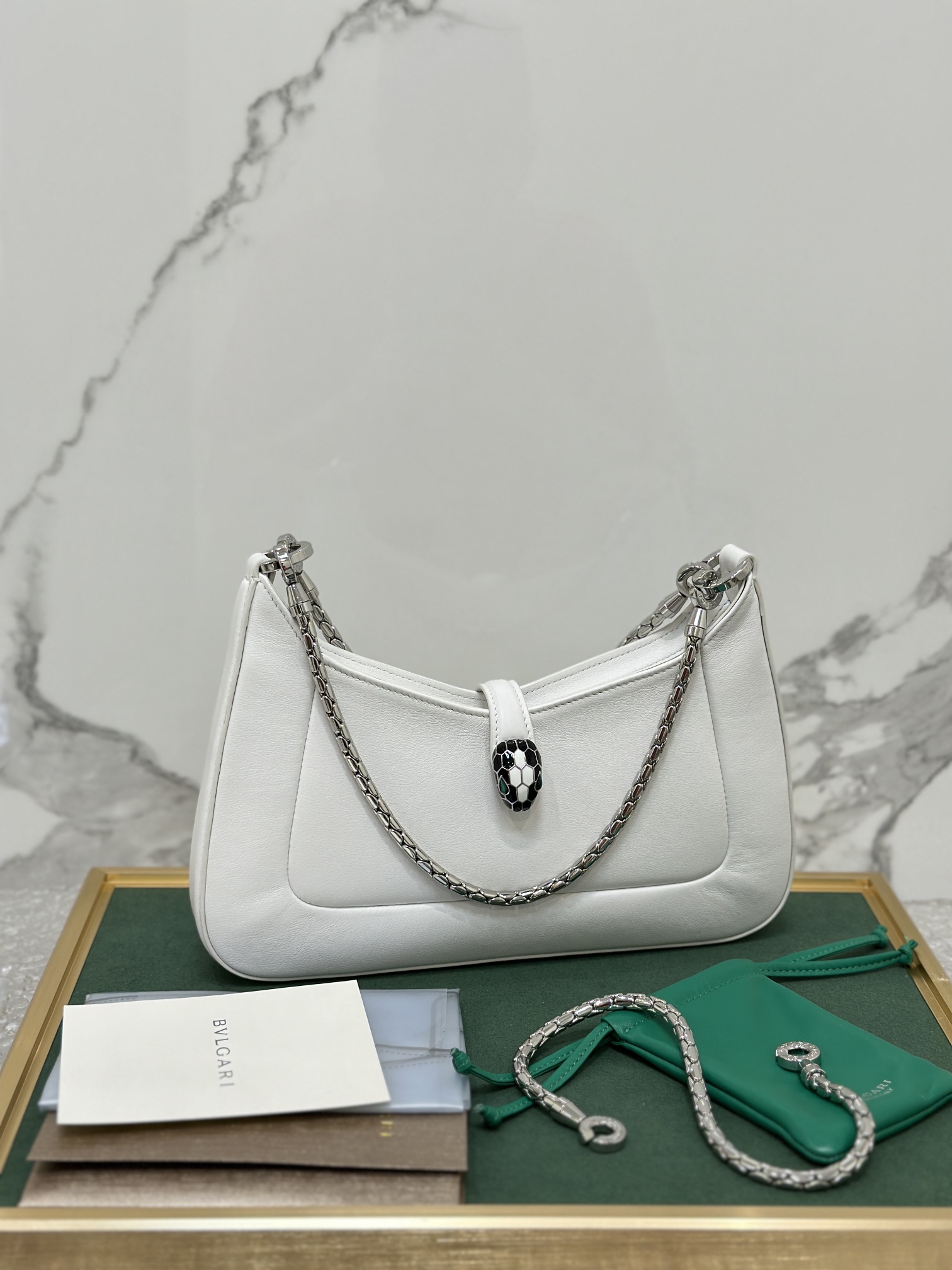 Handbags Bvlgari 293208 size:27.5*18*3.5 cm - vstockx