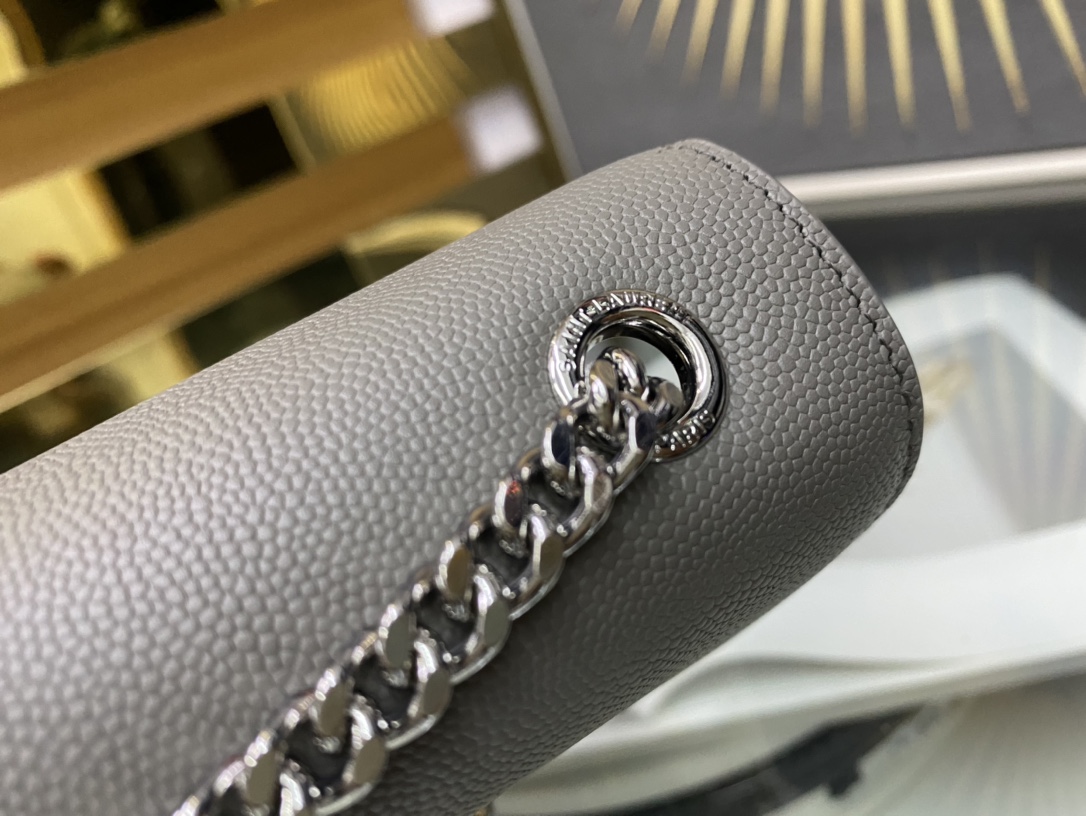 Handbags SAINT LAURENT 469390 size 20x12.5x5 cm - vstockx