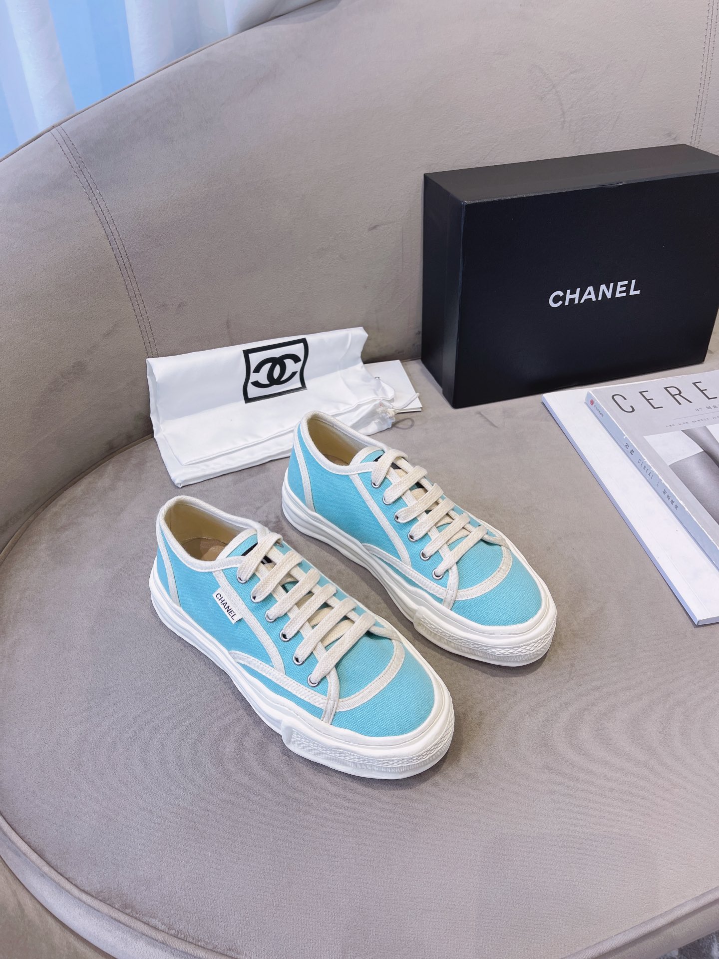 Chanel Flat canvas Sneaker 13 - vstockx