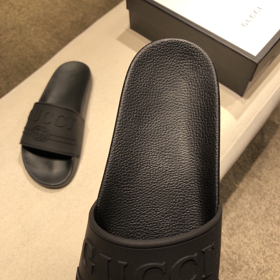 Gucci Slippers 31 - vstockx