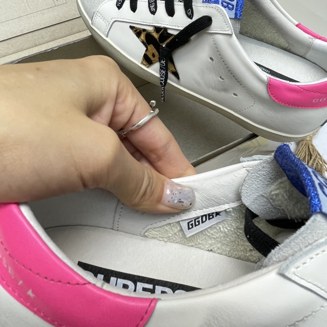 Golden Goose Superstar distressed-finish sneakers 22 - vstockx