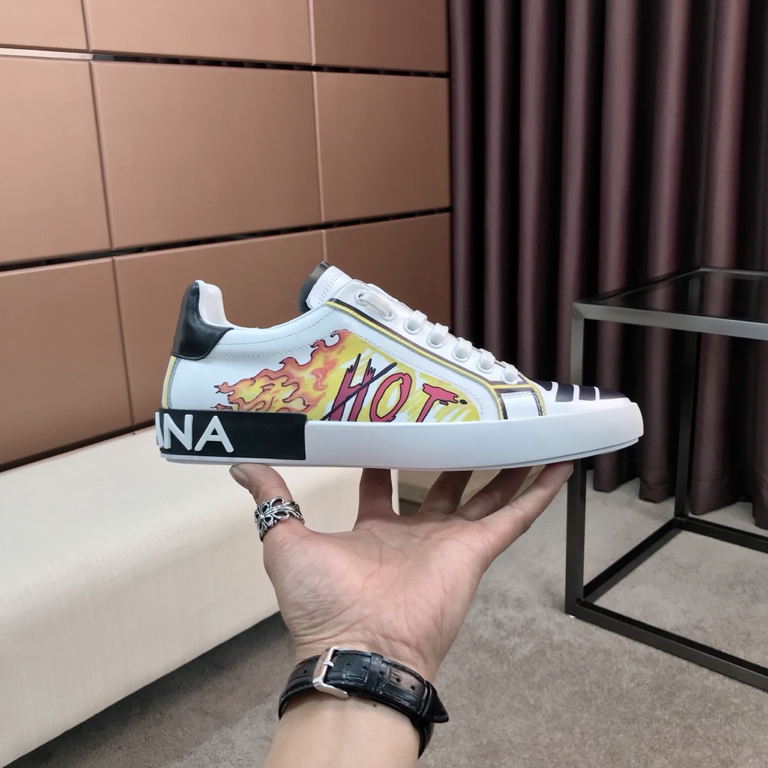 Dolce & Gabbana Low Tops Sneakers 121 - vstockx