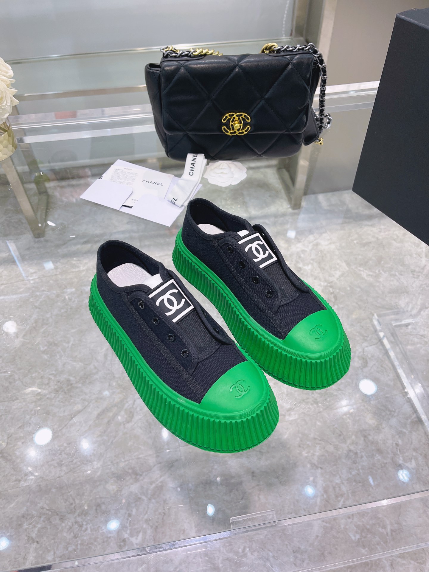 Chanel Platform Sneaker 14 - vstockx
