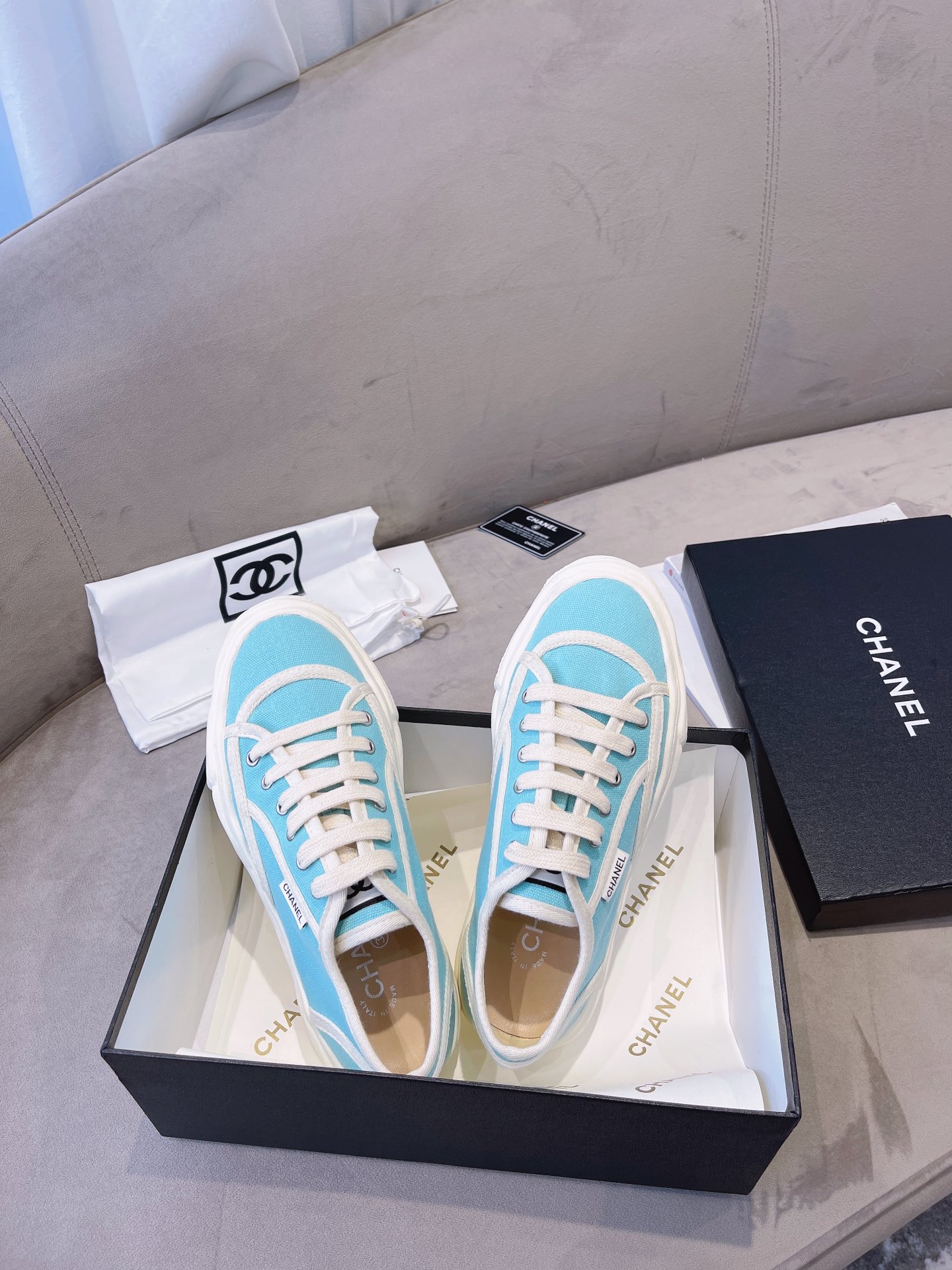 Chanel Flat canvas Sneaker 13 - vstockx