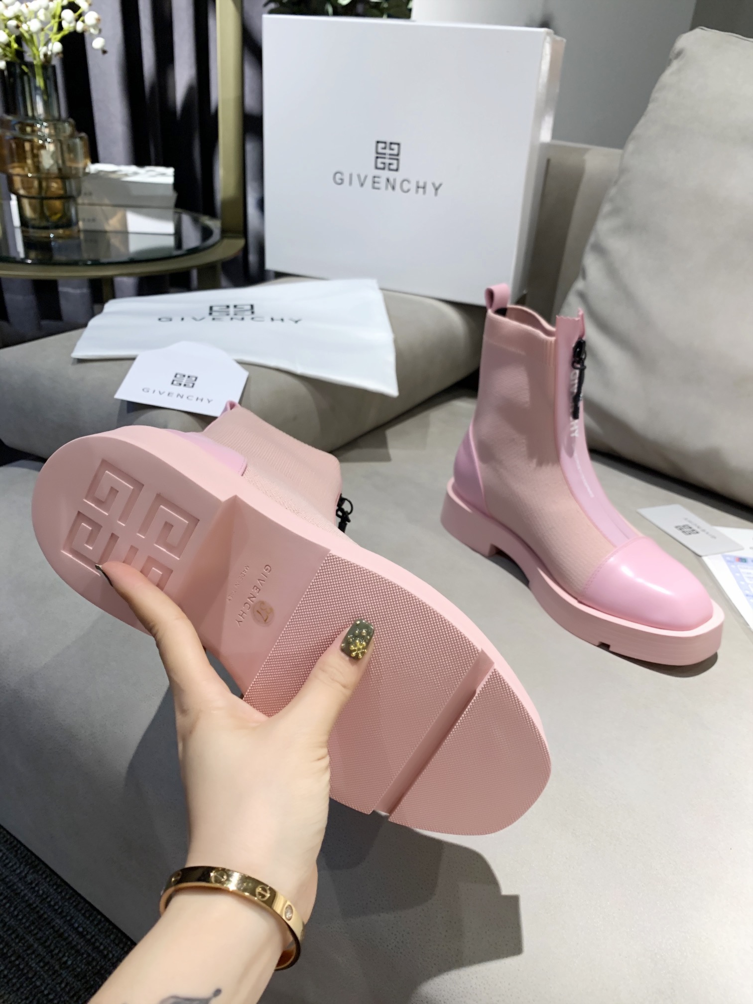 Givenchy Boots 19 - vstockx