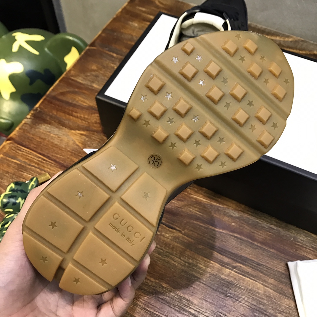 Gucci Rhyton sneaker 43 - vstockx